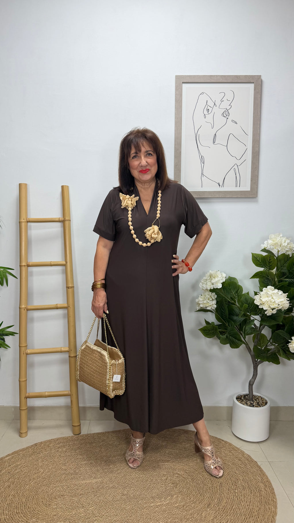 Vestido Paula Marrón con manga