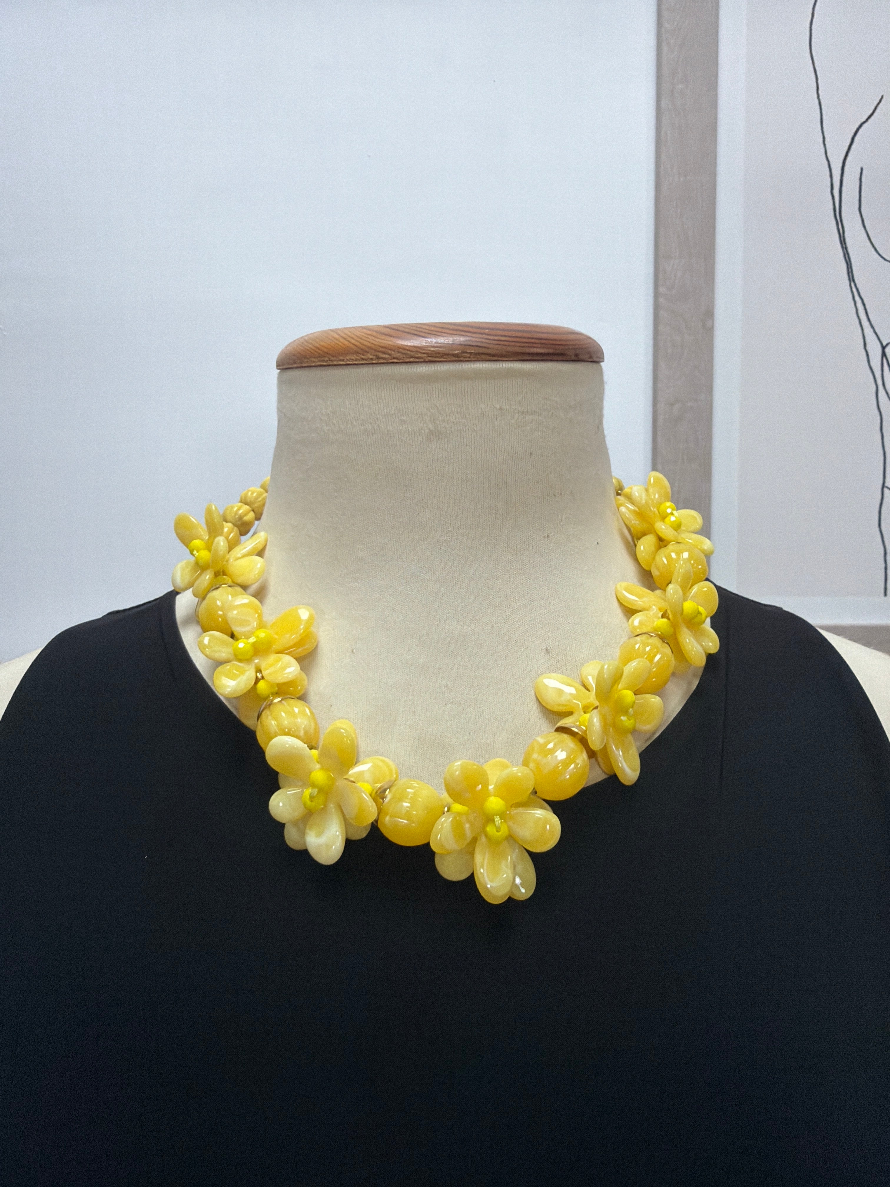 Collar Flor Amarillo