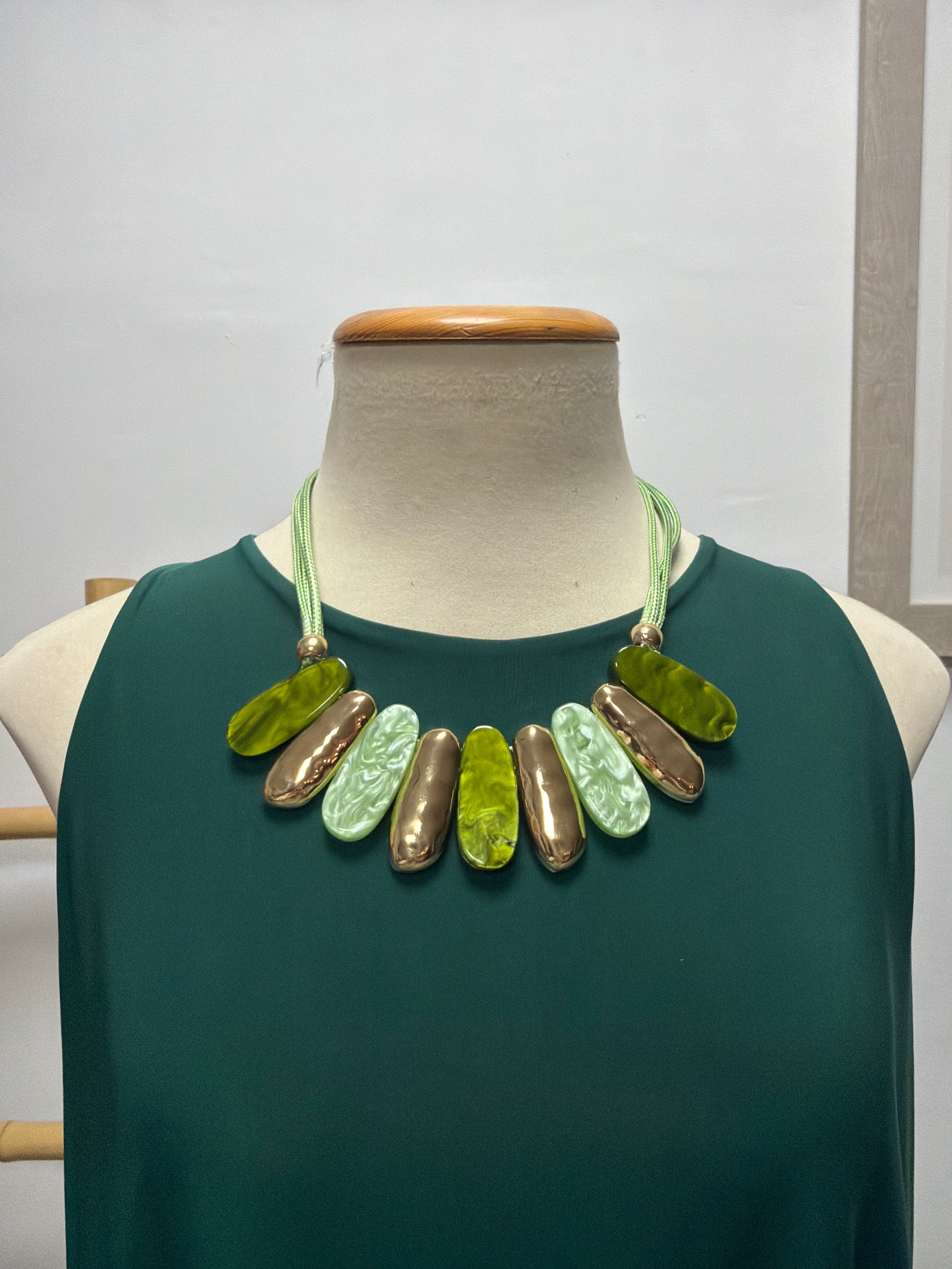 Collar Mercedes