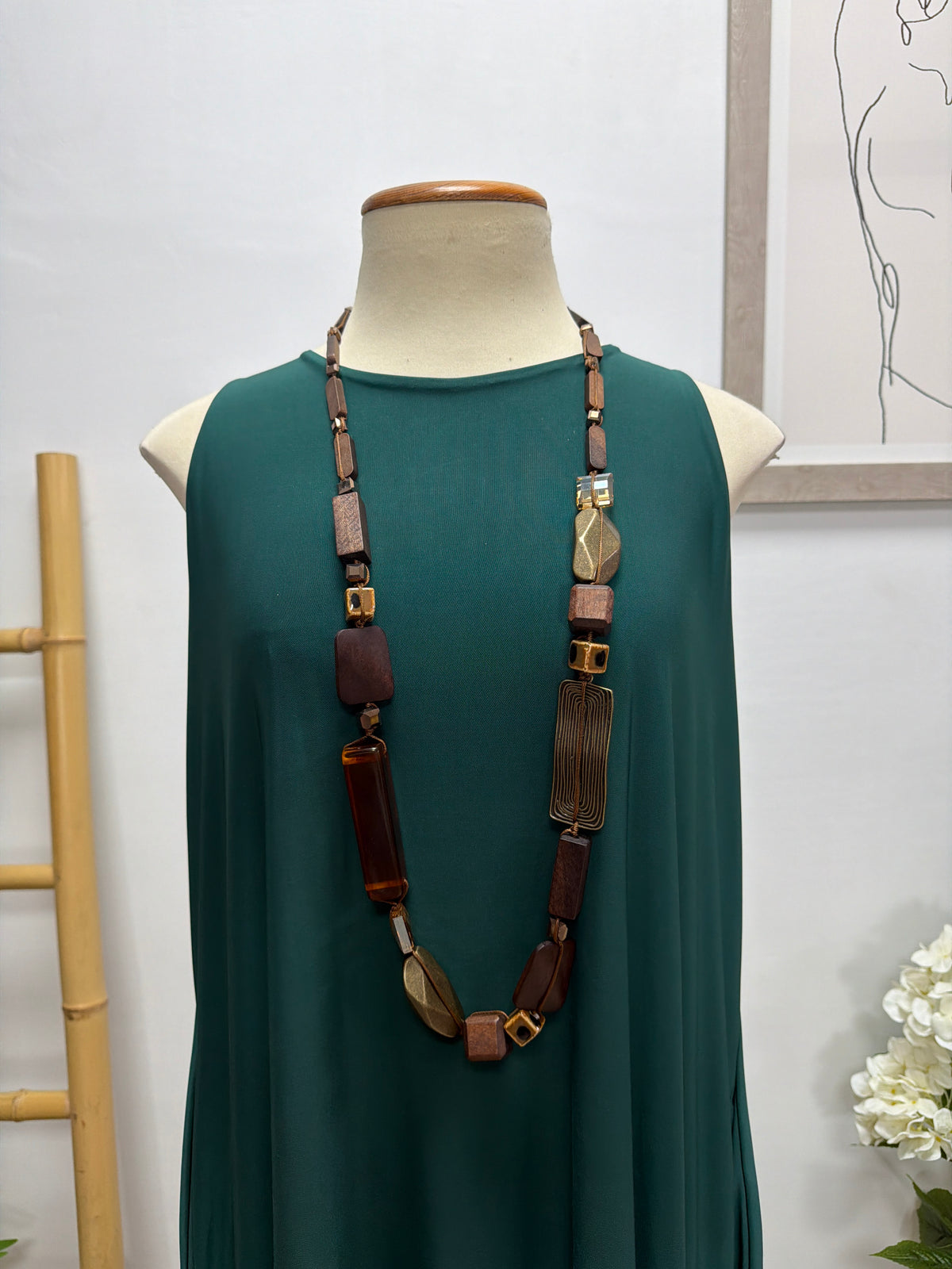 Collar Isa