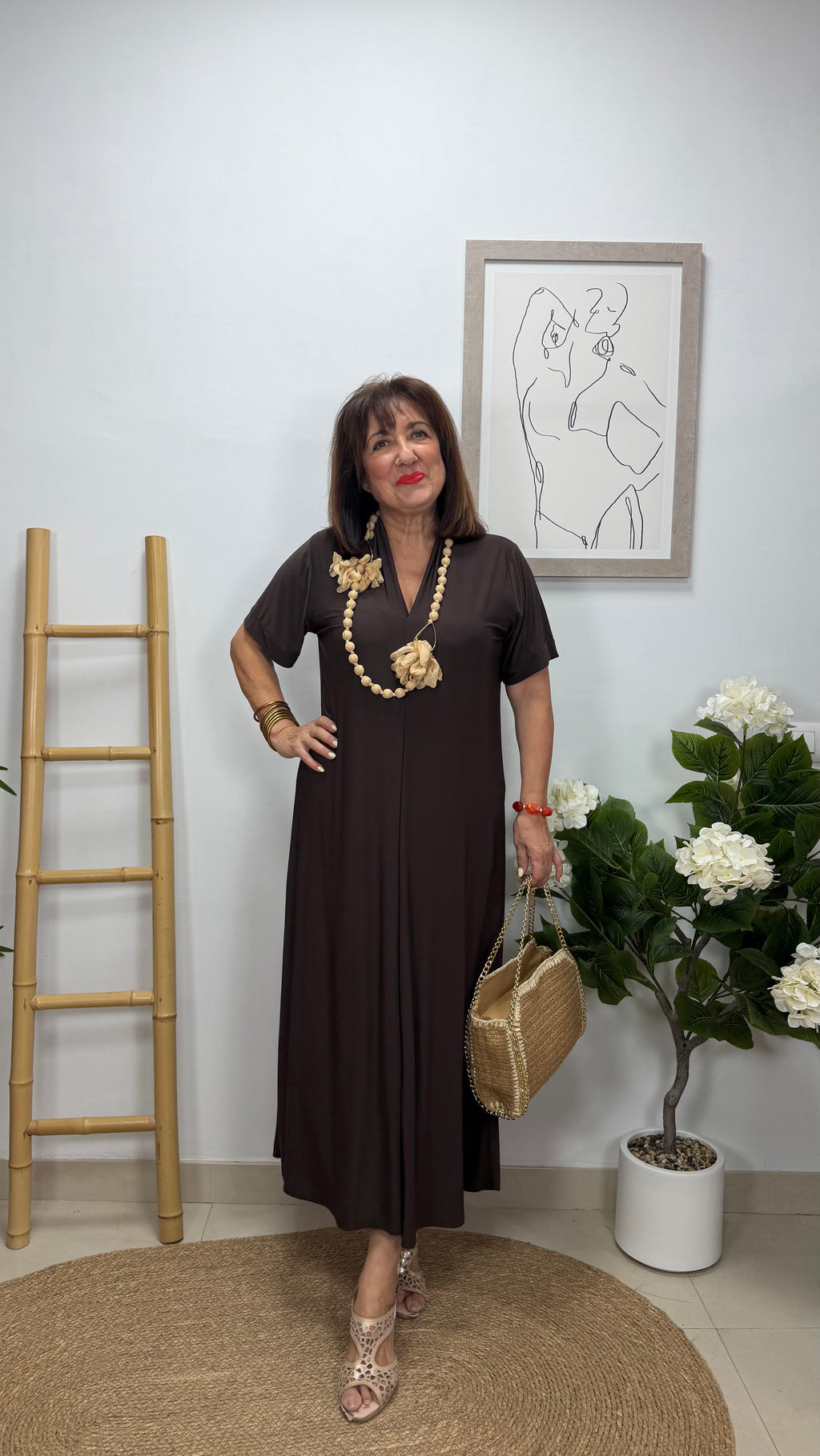 Vestido Paula Marrón con manga