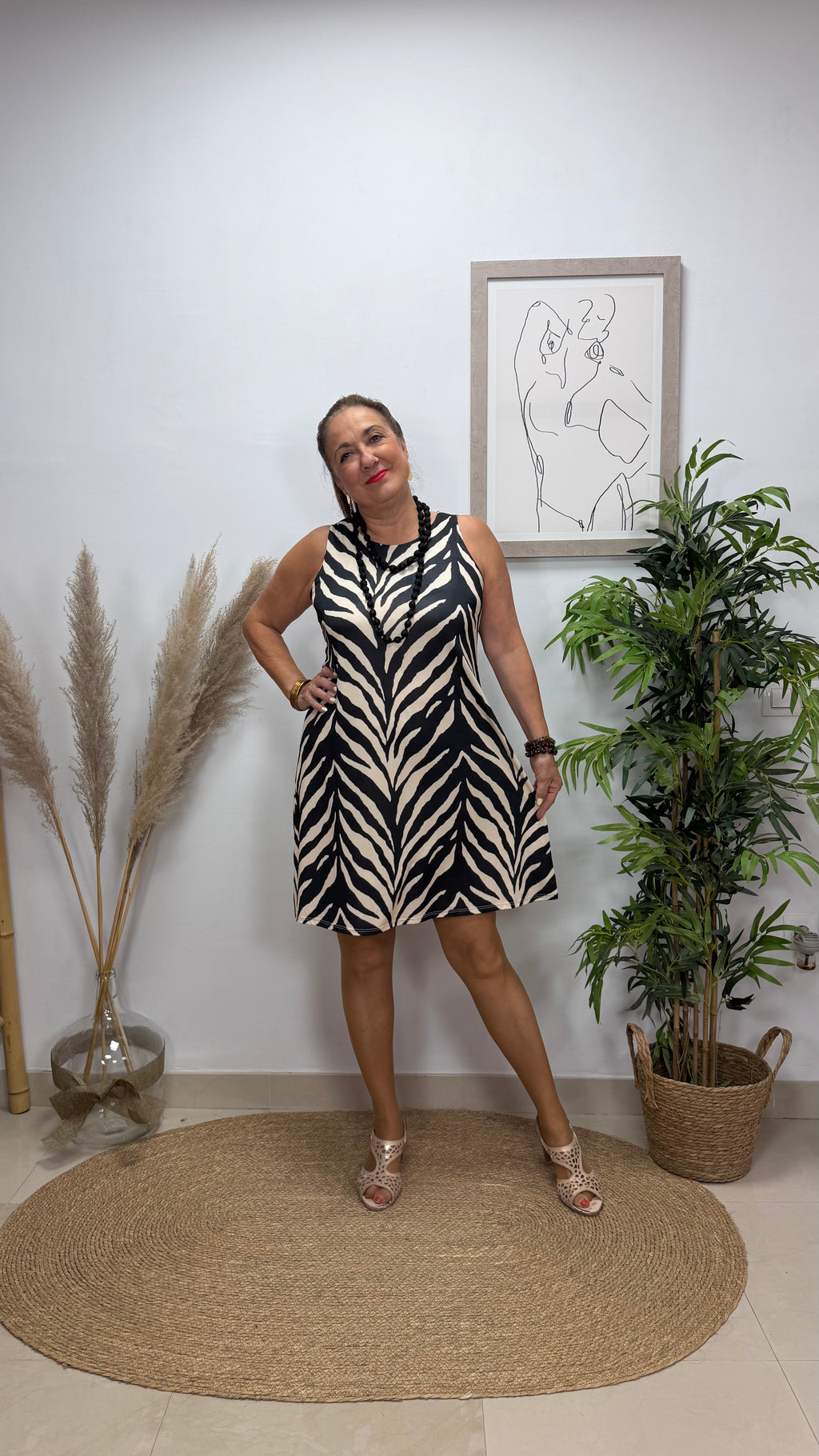 Vestido Corto Ramas Blanco