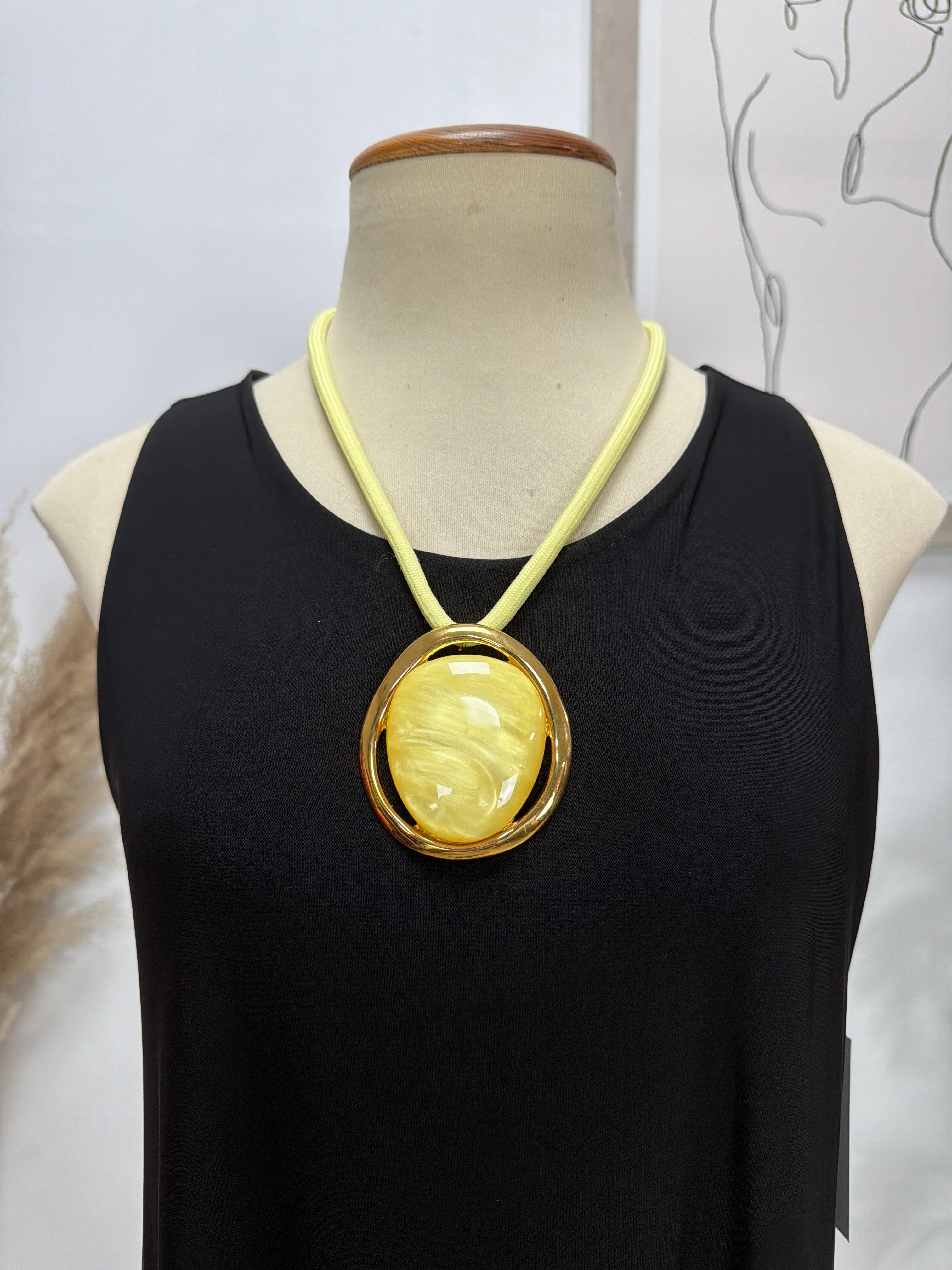 Collar Piedra Amarillo