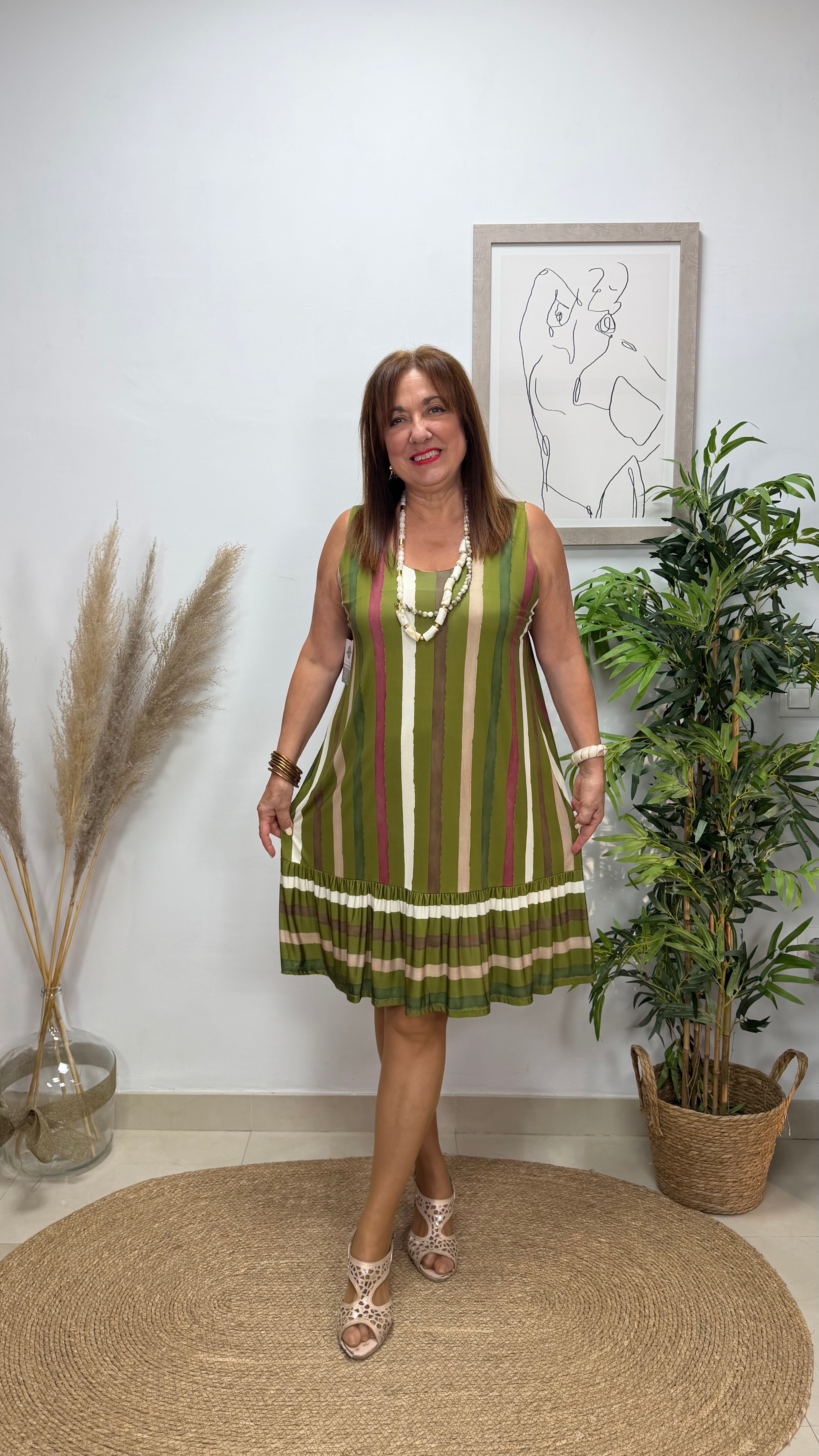 Vestido Corto Raya Volante Verde
