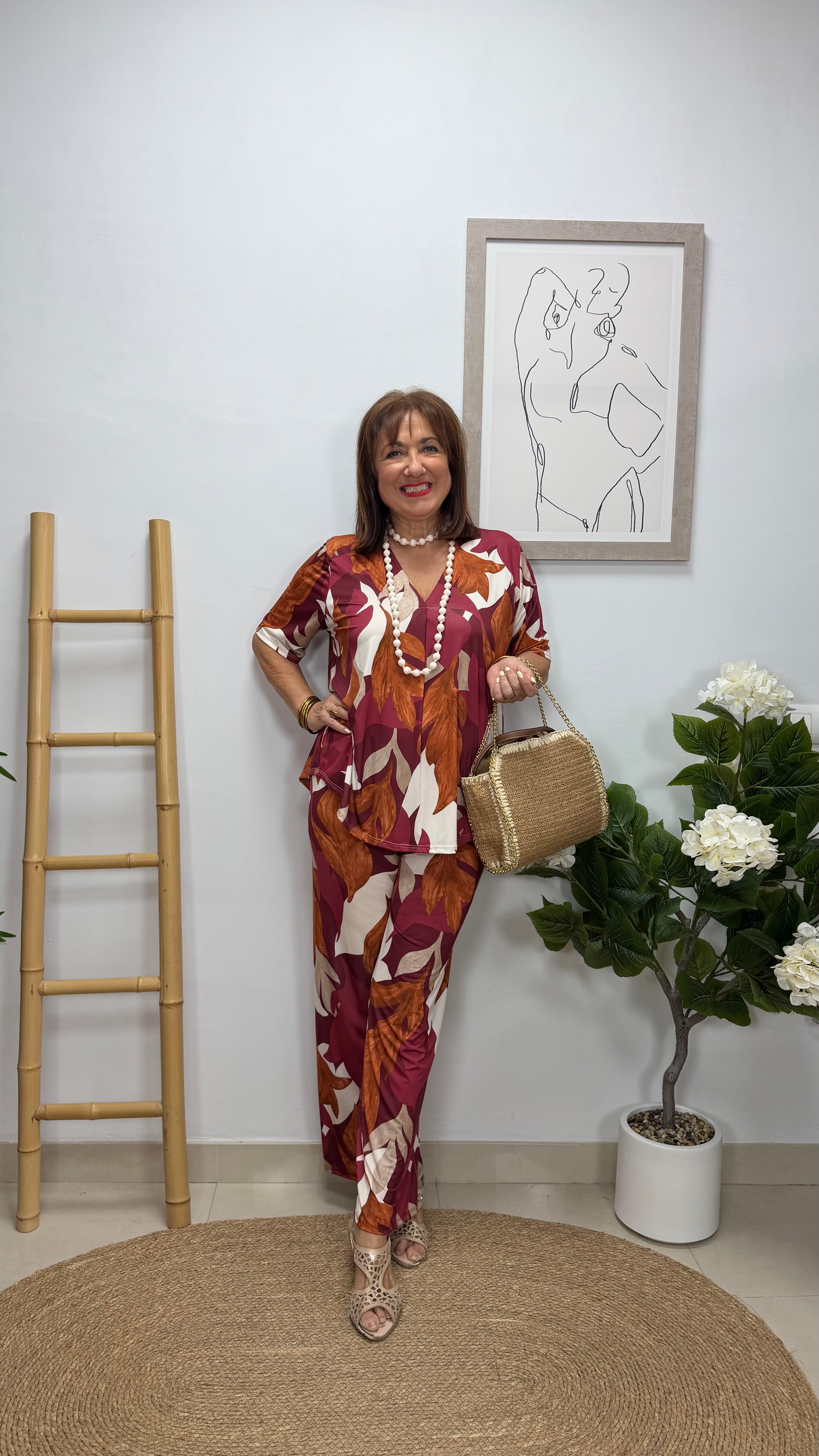 Conjunto María Burdeos