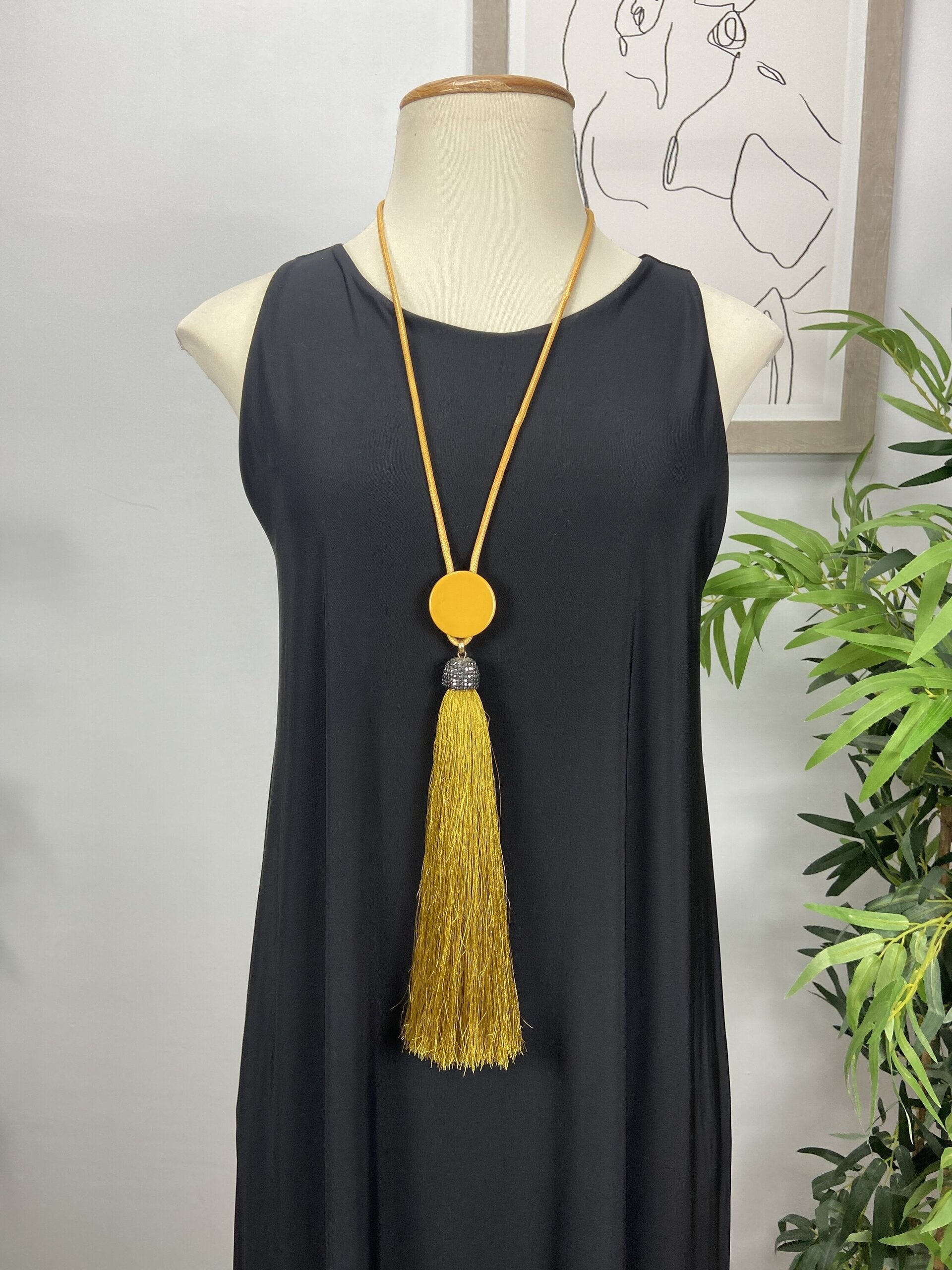 Collar Flecos Dorado